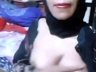 Moms Indonesia Horny Cheating Phone Seks