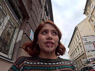 Marina Gold Cum Walk In The City Center