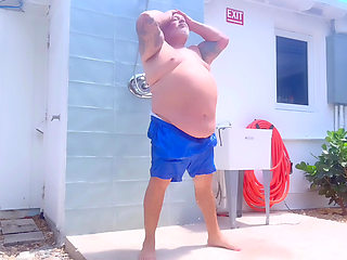 Big Penis: Big Polar Bear Belly: Big hand Free load