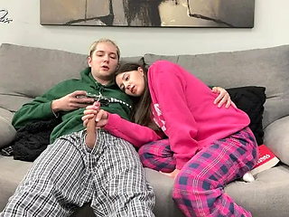 1winporn Handjob Cum Compilation - Little Step Sister Jerking off Step Brothe...