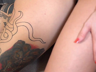 Girls' Night with Lisa Rocketcock and Strap on