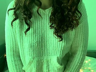 Lovely Amateur teen brunette masturbating outdoor