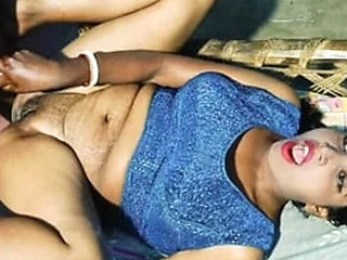 Desi Aunty Sali Fingering Footjob with Audio - Indian Couple XXX
