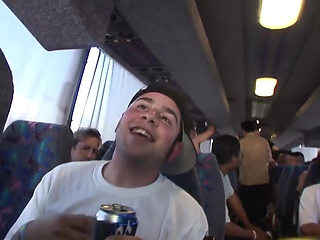 Beautiful slut looking for sex gets fucked on the bus