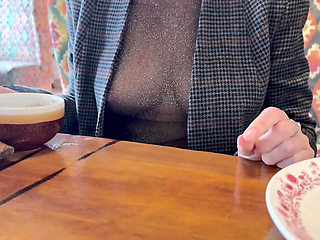 Sonya Pretty Naked in Cafe – Solo Amateur HD Video