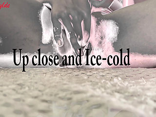 Icy pussy fun