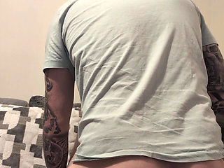 Massage gun and curved glass dildo = perfect orgasms