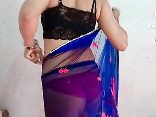 Hot Bhabhi Open Bathing When Stepbrother-in-law Caught Seeing Him Bhabhi Bathing Stepbrother-in-law Saw