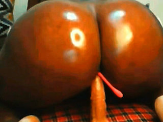 Oiled BBW Riding