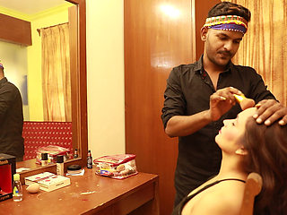 Devar chain se makeup v this se nhi karne detta hai