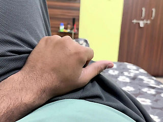 Kam Wali Bai Landlord Affair – Big Boobs Indian Maid Fucked by Big Dick Malik for Extra Pay, Full Hindi Video Viral