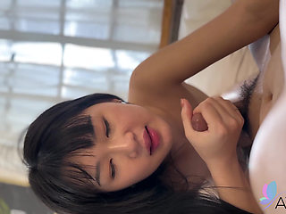 Hot Chinese Joan has a hard fuck with her boyfriend on the bed.