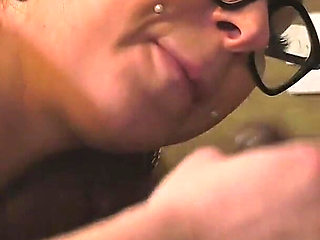 I Fuck Them Raw on a First Date