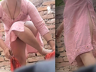 Hot Mms Hot Video Becomes Viral While Taking a Bath, Bhabhi's Hot Sexy Video Hot Sexy Boobs