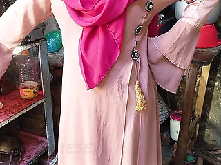 Kitchen Fuck Turns Wild With Desi Bhabhi and Devar