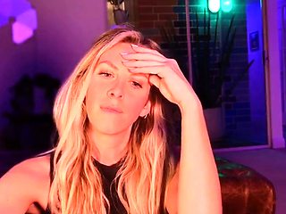 Amateur Webcam Chick Masturbates On Webcam More at