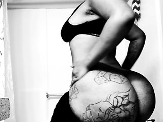 Gaping ass fisted by solo playing babe after big toy fun