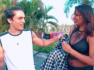 Romantic Indian Couple's Public Honeymoon Passion Ignites