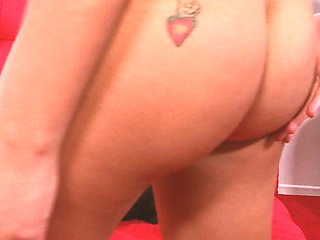 She Likes Pussies Scene-3_lesbian Teen Friends Enjoy Their Toys Together