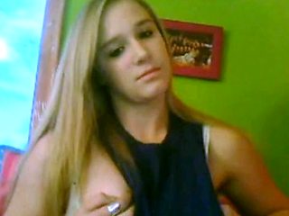 Blonde Webcam Girl Masturbates and Shows Her Pussy