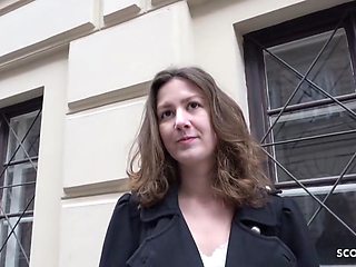 College 18-years-old Alessandra Get Nail At Casting