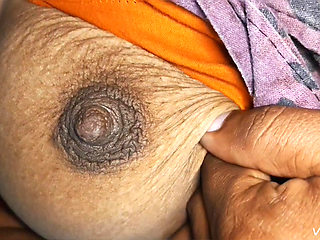 Bhabhi chus chus kar pani nikali