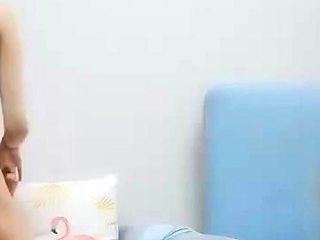 Close up fuck girl in big cock