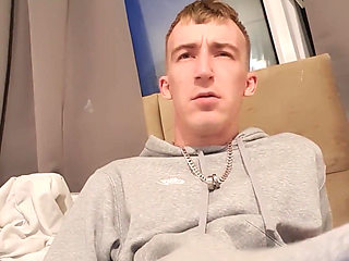 Selfsucking Twink