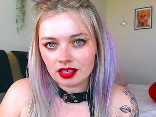 Webcam busty blonde stripped covered by oil anal masturbate