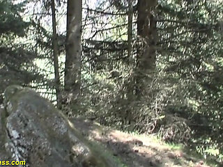 Threesome outdoor action with german girls