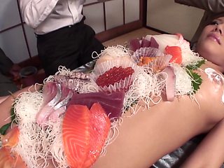 Ramu Nagatsuki In These Gentlemen Were In The Office And Ate Food From The Body Of The Female