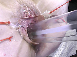 Far Spread Pussy Close up Fucking with Lamp 1000watt