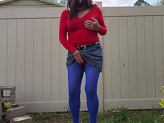 Gay cd outdoors. I cum in my pantyhose outfit.