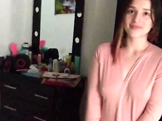 THE GIRL PREFERS TO PAY THE RENT WITH HER BODY THAN WITH EDINERO PART 1