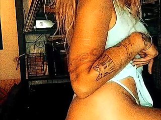 Blonde Slut Dancing