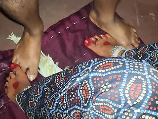 Desi Indian Girlfriend Shonaa Yadav Hairy Beach Twerking HD