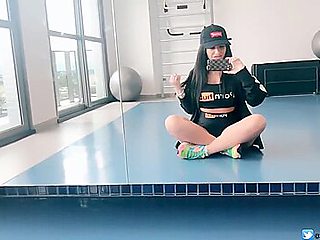 Joi2018 Jerk Off Instructions Joi Sexy Latina Public Gym Punheta G