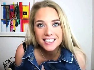 Svensk Youtuber i latex PVC-outfit