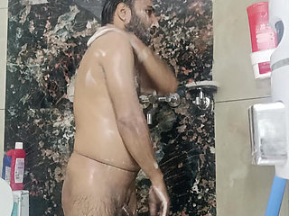 Police wale uncle gand maarte hue