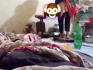 I was cooking and the guy masturbated behind my back. Indian desi boy and mummy