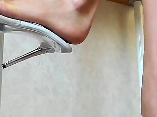 Latex Goddess in High Heel Sandals - Live Stream