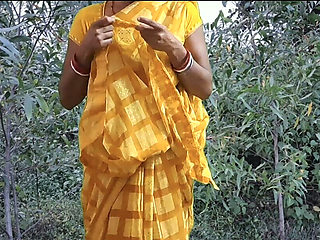 Indian Village Desi Hot Aunty