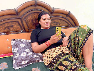 Bade ke jane ke baad chote ne bhabi ko akela dekh uthya mauke ka fayeda