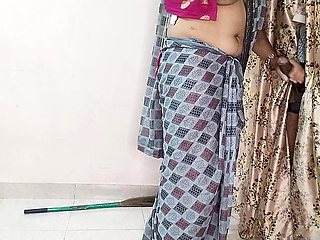 sautelee ne galatee se parade ke peechhe chhipe bhaee ka land choosa aur chud gayee hot phul hindee odiyo