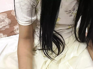 The Virgin Girl Asked to Fuck Her Pussy After Seeing Her Tuition Teacher's Thick Cock