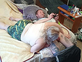 the game of the console ended with a blowjob from the stepmom with swallowing sperm