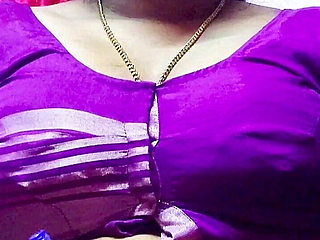 Beautiful Bhabhi Alone in Home Private Sex