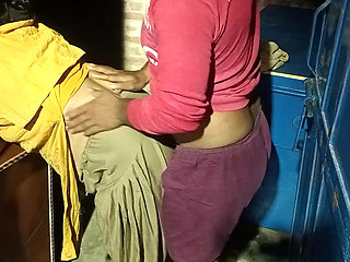 Padosan bhabhi ki mari gand