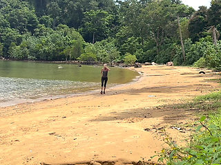 Homemade Accidental Sex - Handjob and Cumshot on a Beach