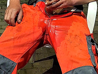 Jerking off with a lot of piss